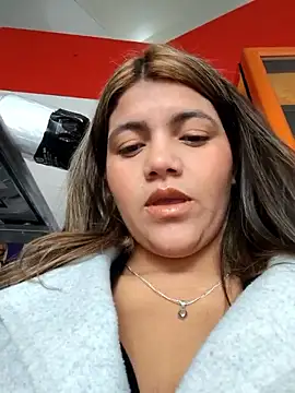 Snapshot of Ivy_enjoy chatting on April 23, 2026, 5:25 pm Ivy enjoy online show from April 23, 2026, 5:25 pm