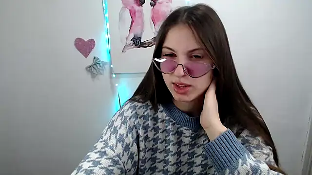 Snapshot of Angel_sileniaaa_ chatting on January 12, 2026, 7:37 am Angel sileniaaa online show from January 12, 2026, 7:37 am