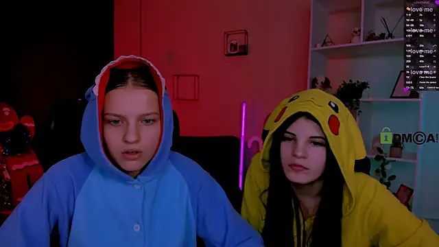 Snapshot of lizzie_boom_ chatting on January 6, 2026, 8:46 pm lizzie boom online show from January 6, 2026, 8:46 pm