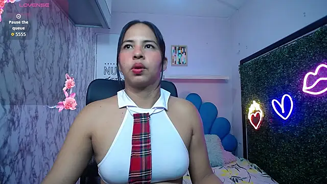 Snapshot of nicol_ross19 chatting on May 25, 2026, 7:01 pm nicol ross19 online show from May 25, 2026, 7:01 pm