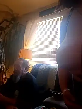 pinkcheetah12 online show from February 1, 2026, 5:33 pm