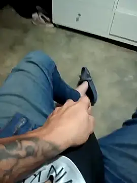 Loki1998A online show from January 9, 2026, 10:49 pm