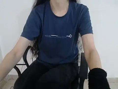 Farhana beautyfull online show from March 9, 2026, 4:05 am