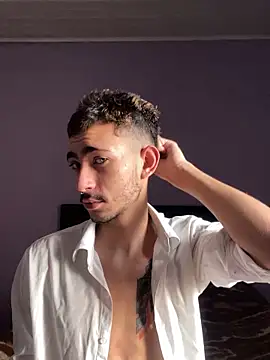 GuioficialBr online show from April 22, 2026, 2:57 pm