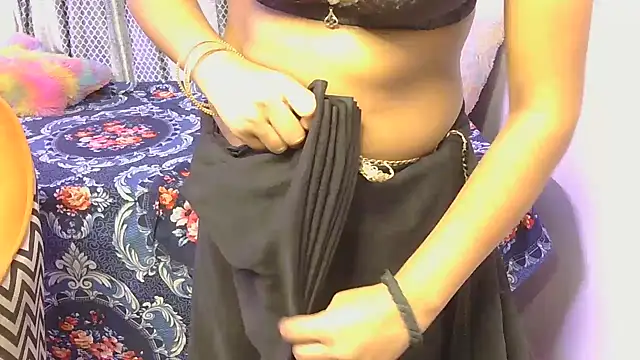 bold-smirthii online show from May 26, 2026, 3:59 am
