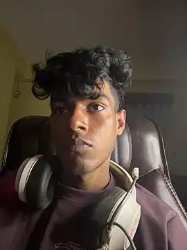 Snapshot of tooexpensive chatting on February 19, 2026, 4:59 pm tooexpensive online show from February 19, 2026, 4:59 pm