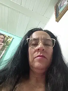 Snapshot of KiaraFoster chatting on January 7, 2026, 2:05 am KiaraFoster online show from January 7, 2026, 2:05 am