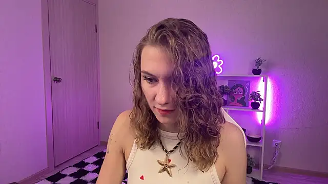 Snapshot of KellySunn chatting on February 16, 2026, 9:19 am KellySunn online show from February 16, 2026, 9:19 am