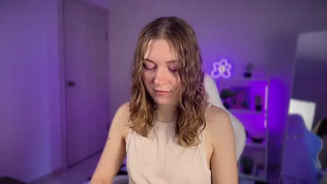 KellySunn online show from April 14, 2026, 7:57 am