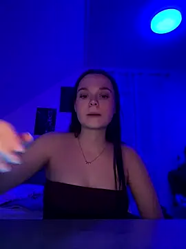 ElenaMariee online show from December 22, 2025, 10:10 pm