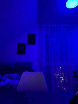 ElenaMariee online show from January 10, 2026, 9:21 pm