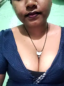 Snapshot of Eashita_01 chatting on January 6, 2026, 9:35 am Eashita 01 online show from January 6, 2026, 9:35 am