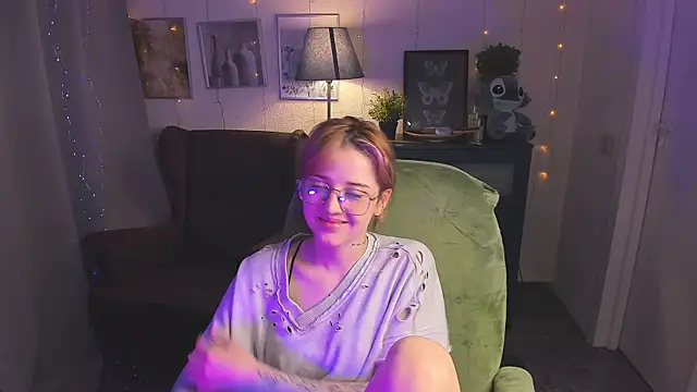 SarahShelby online show from May 22, 2026, 9:13 pm