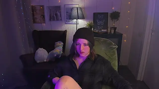 SarahShelby online show from April 29, 2026, 8:59 pm