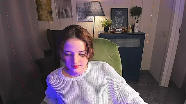 SarahShelby online show from June 6, 2026, 10:15 pm
