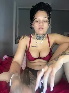 urprettygirlleenay online show from March 8, 2026, 8:45 pm