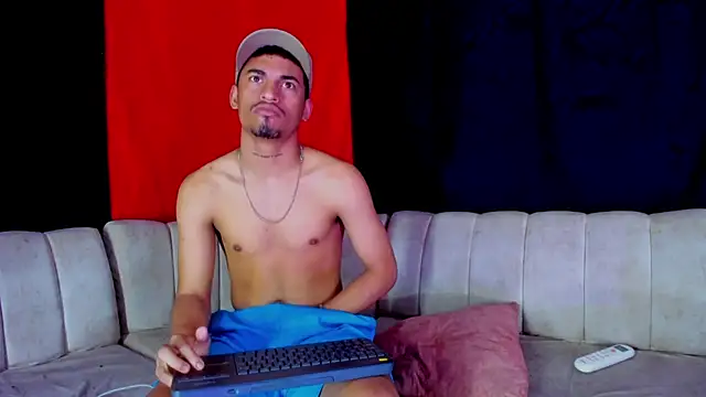 BrownieLoverss online show from February 16, 2026, 11:20 am