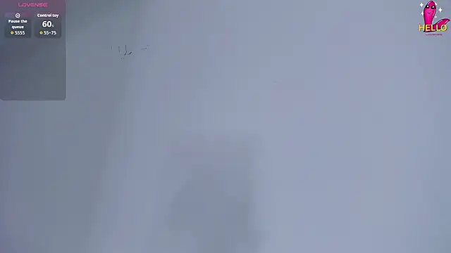 ManuelaEvans  online show from April 4, 2026, 8:26 pm