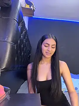 ManuelaEvans  online show from February 12, 2026, 9:25 pm