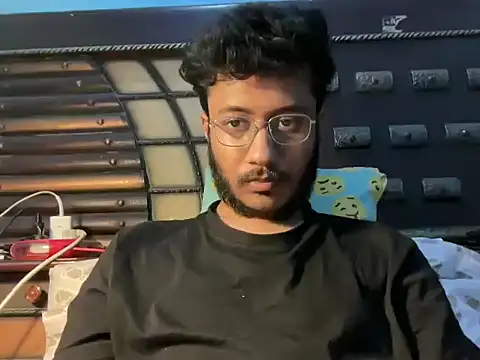 Sexy  Nerd online show from May 9, 2026, 8:28 am