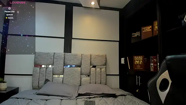 Snapshot of AmbarBrownn_ chatting on February 21, 2026, 8:33 pm AmbarBrownn online show from February 21, 2026, 8:33 pm