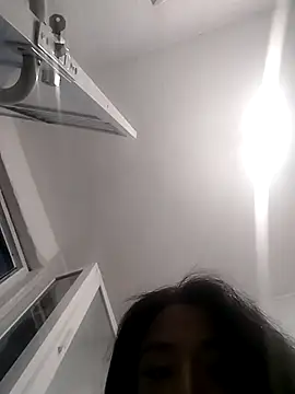 vanNe78 online show from January 18, 2026, 4:27 am