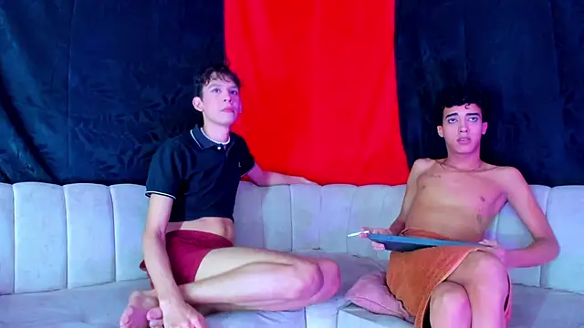 Snapshot of Pleasure_boys_hot chatting on February 7, 2026, 7:11 pm Pleasure boys hot online show from February 7, 2026, 7:11 pm