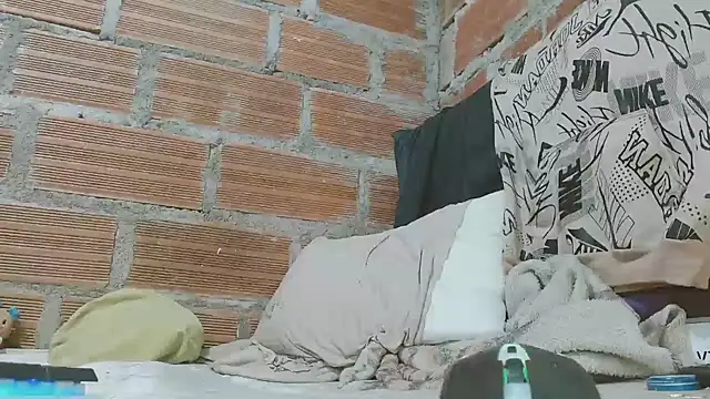 Snapshot of Alphamaster_92 chatting on January 6, 2026, 5:17 pm Alphamaster 92 online show from January 6, 2026, 5:17 pm