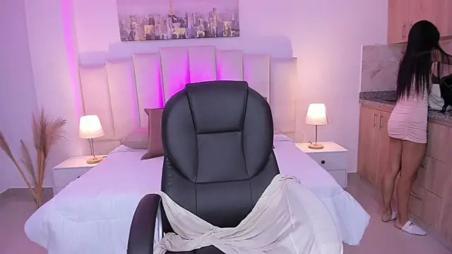 Snapshot of rosel_rouge chatting on January 5, 2026, 10:35 pm rosel rouge online show from January 5, 2026, 10:35 pm