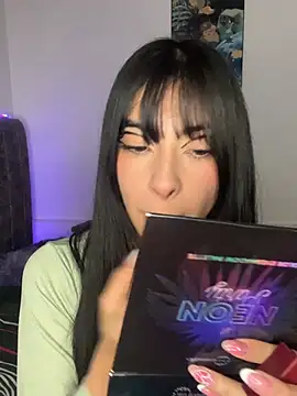 Snapshot of junorise23 chatting on April 16, 2026, 4:02 am junorise23 online show from April 16, 2026, 4:02 am