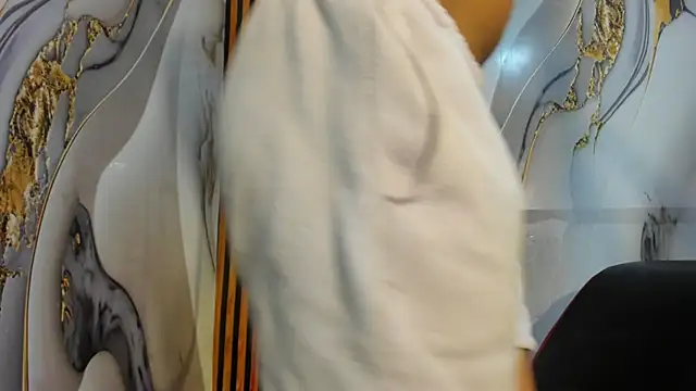 Victor LatinBoy online show from January 10, 2026, 12:00 pm