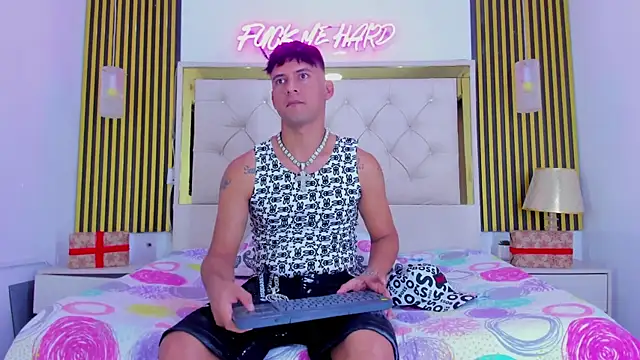 Sweet kevin1 online show from January 6, 2026, 6:17 am