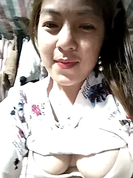 Lucky cutee online show from May 6, 2026, 1:04 pm