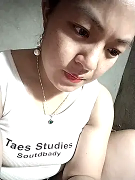 Lucky cutee online show from May 7, 2026, 4:06 am