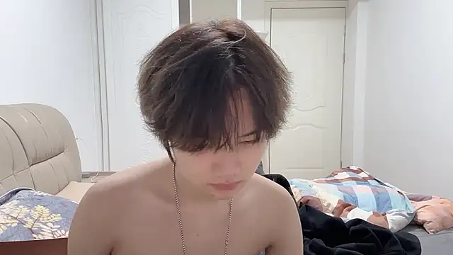 junnan001 online show from December 21, 2025, 8:38 am