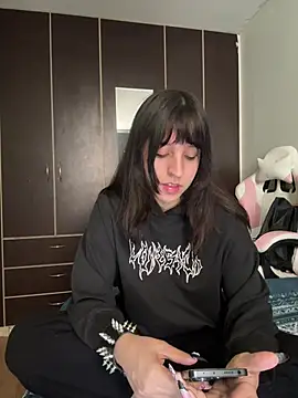 Sofii unicorn online show from May 8, 2026, 6:12 pm