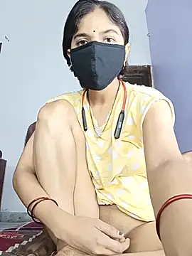 Snapshot of Curvy_Kavya chatting on July 9, 2026, 8:37 am Curvy Kavya online show from July 9, 2026, 8:37 am
