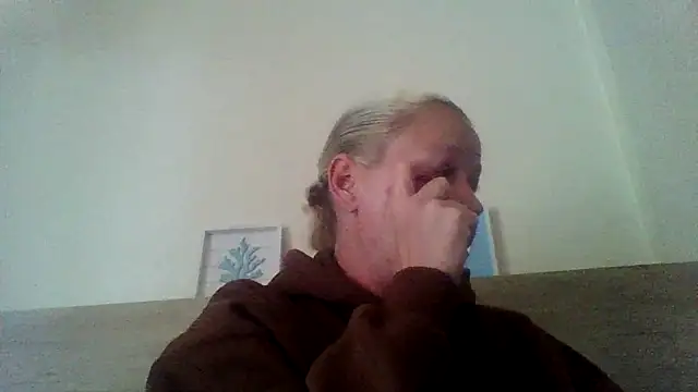 Snapshot of jennyblondeuk chatting on May 1, 2026, 5:40 pm jennyblondeuk online show from May 1, 2026, 5:40 pm