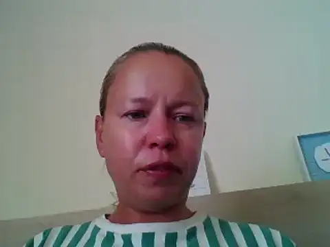 Snapshot of jennyblondeuk chatting on May 20, 2026, 4:37 pm jennyblondeuk online show from May 20, 2026, 4:37 pm