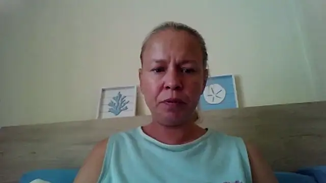 Snapshot of jennyblondeuk chatting on May 12, 2026, 2:45 pm jennyblondeuk online show from May 12, 2026, 2:45 pm