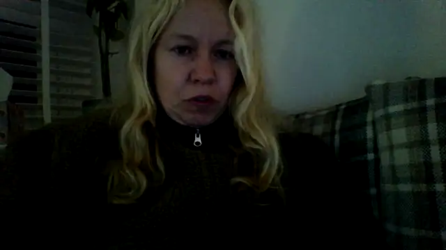 jennyblondeuk online show from February 22, 2026, 9:27 pm