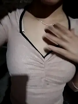 Snapshot of Money_moneylove chatting on March 17, 2026, 3:09 am Money moneylove online show from March 17, 2026, 3:09 am