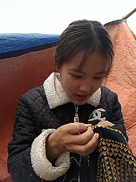 Snapshot of Money_moneylove chatting on February 10, 2026, 7:40 am Money moneylove online show from February 10, 2026, 7:40 am