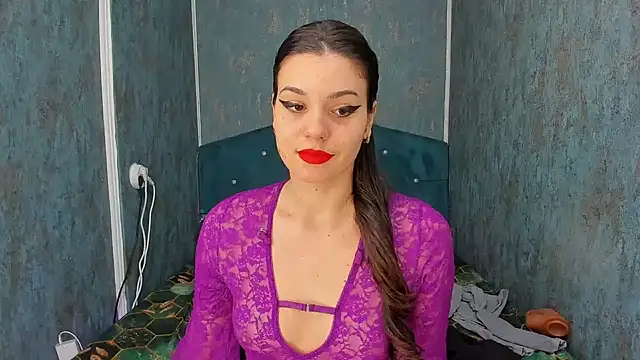 RedAssHottie online show from March 7, 2026, 5:58 am