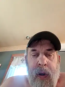 FragrantToe529 online show from May 11, 2026, 5:32 pm