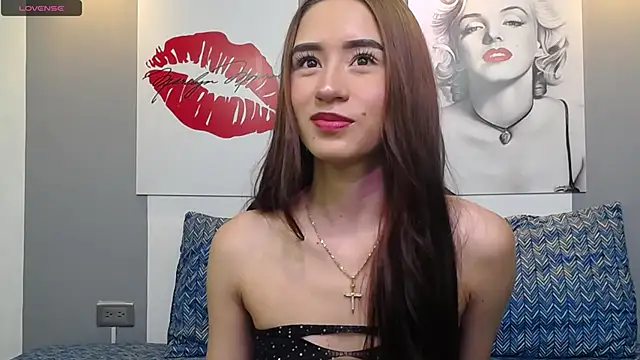 Snapshot of priya_tara chatting on February 3, 2026, 12:10 pm priya tara online show from February 3, 2026, 12:10 pm