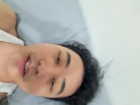 AJIJI1010 online show from March 25, 2026, 7:24 pm