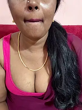 Snapshot of siri_tamiltelugu chatting on April 6, 2026, 11:28 pm siri tamiltelugu online show from April 6, 2026, 11:28 pm