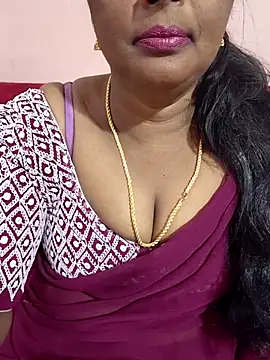 Snapshot of siri_tamiltelugu chatting on April 7, 2026, 6:21 pm siri tamiltelugu online show from April 7, 2026, 6:21 pm