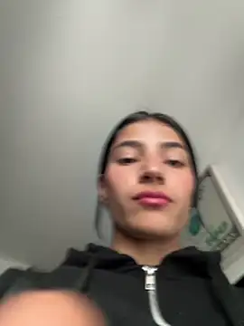 Snapshot of Ema_Rose_ chatting on February 10, 2026, 7:35 pm Ema Rose online show from February 10, 2026, 7:35 pm